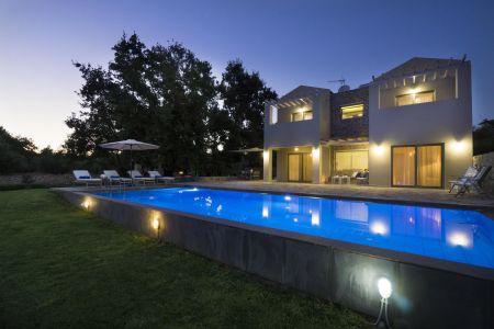 villa at night